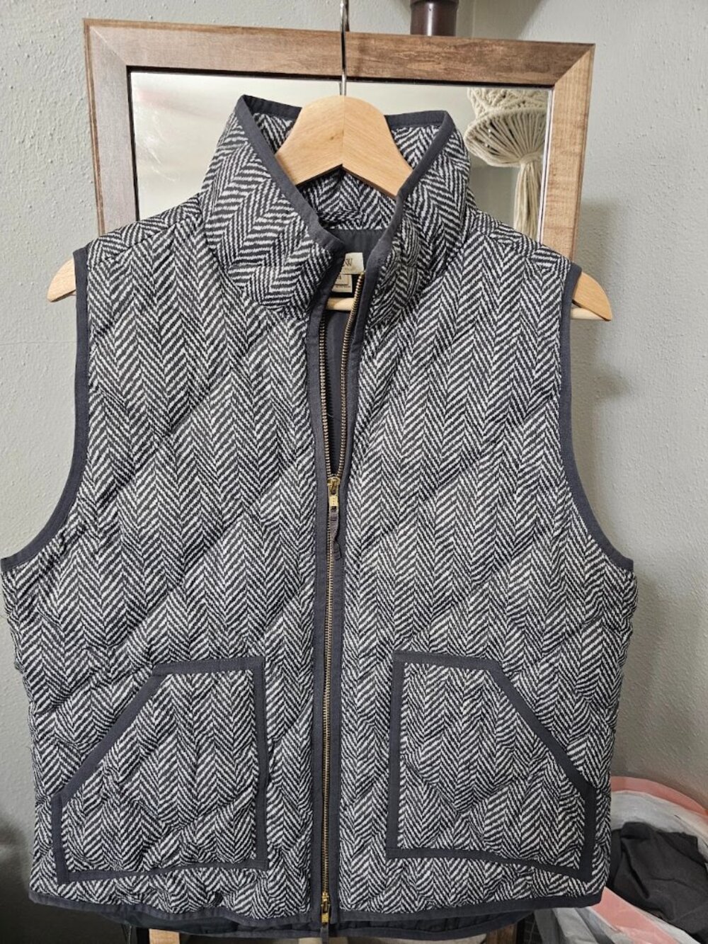 J.Crew Quilted Herringbone Vest – Women’s Size Medium
